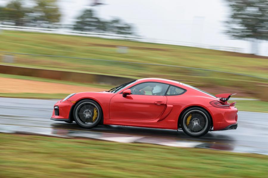  Porsche Cayman GT4 2016 года  (US) (фото 8 из 16)